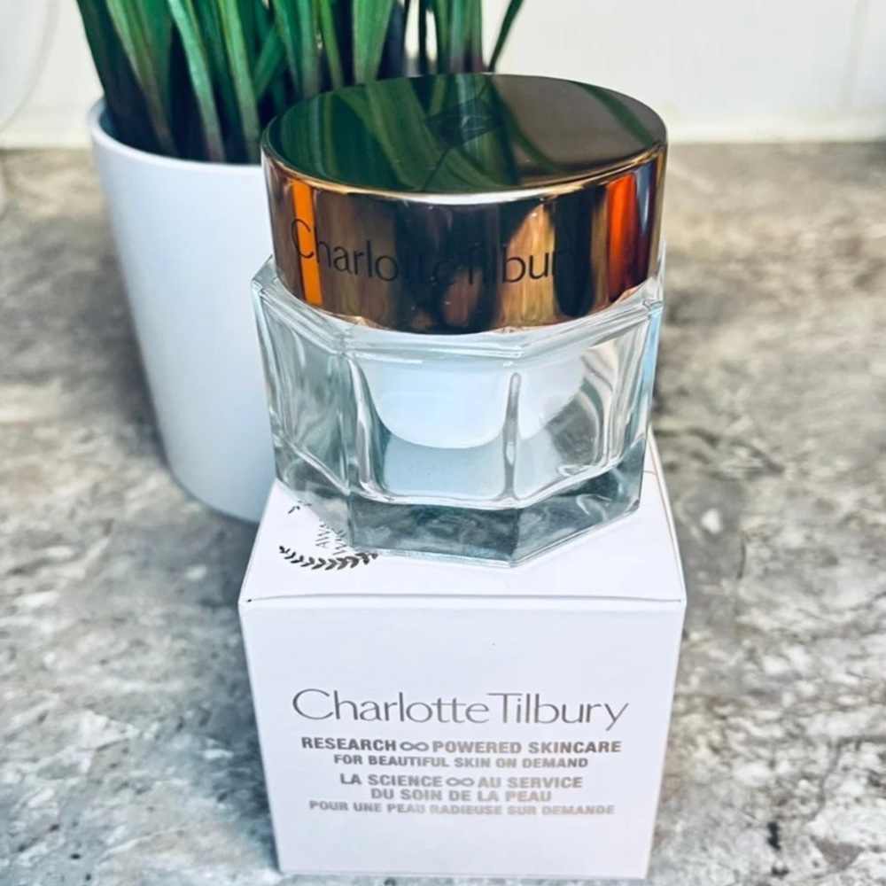 Charlotte Tilbury ✨Magic Cream✨ (1.0oz/30ml) BNIB